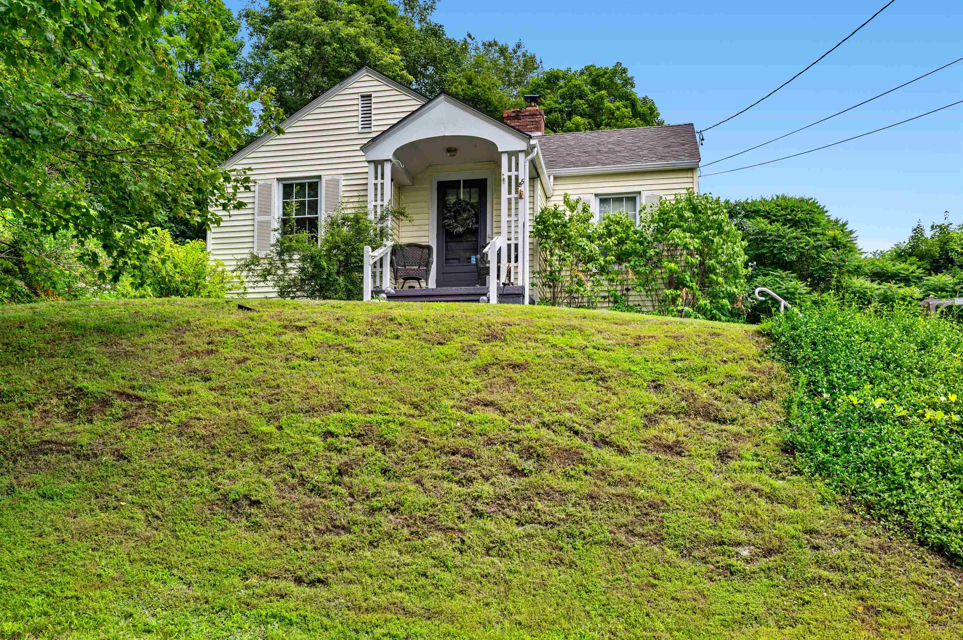 85 Franklin Street Barre, VT 05641 - Photo 2 of 37