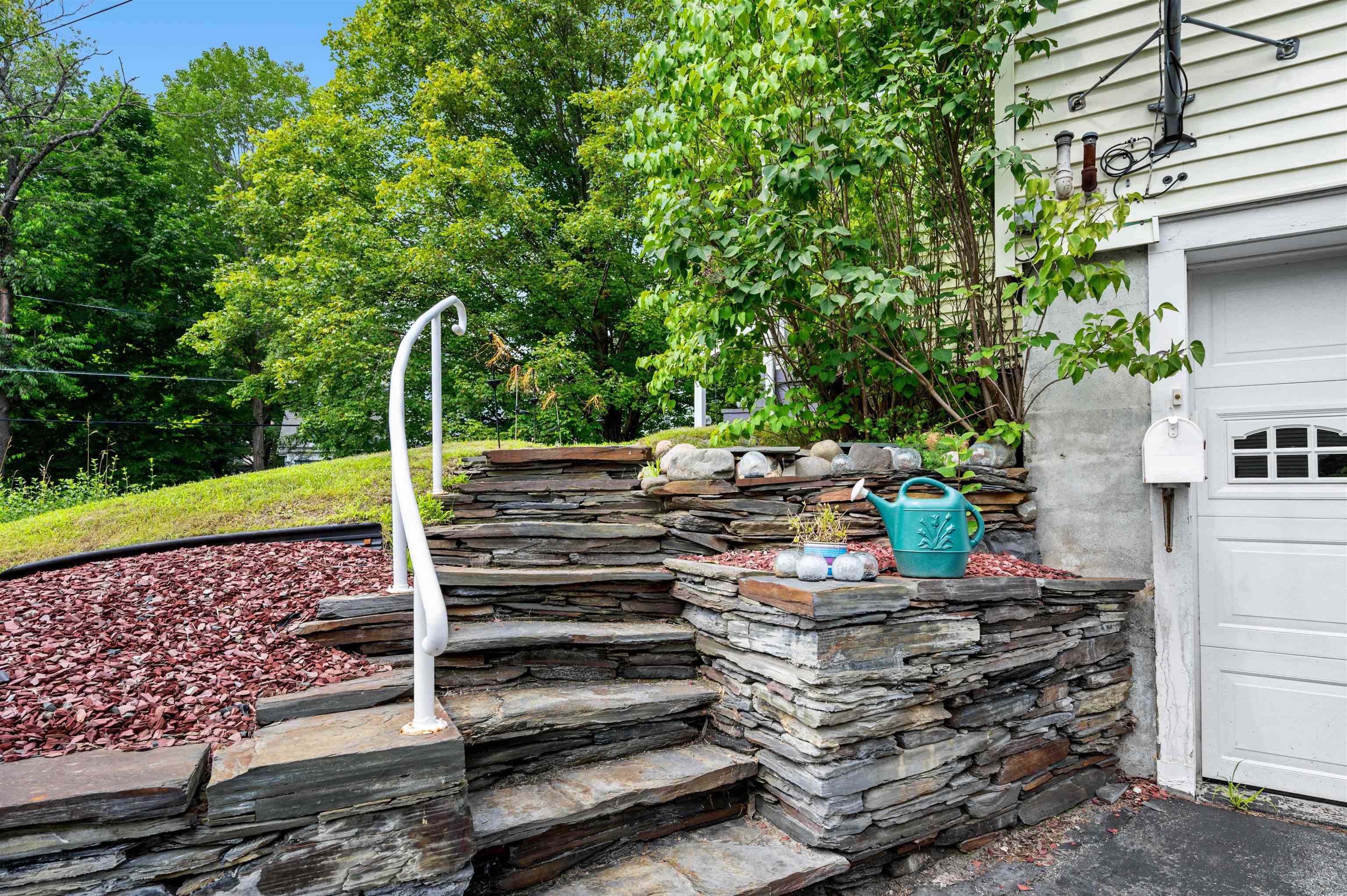 85 Franklin Street Barre, VT 05641 - Photo 6 of 37