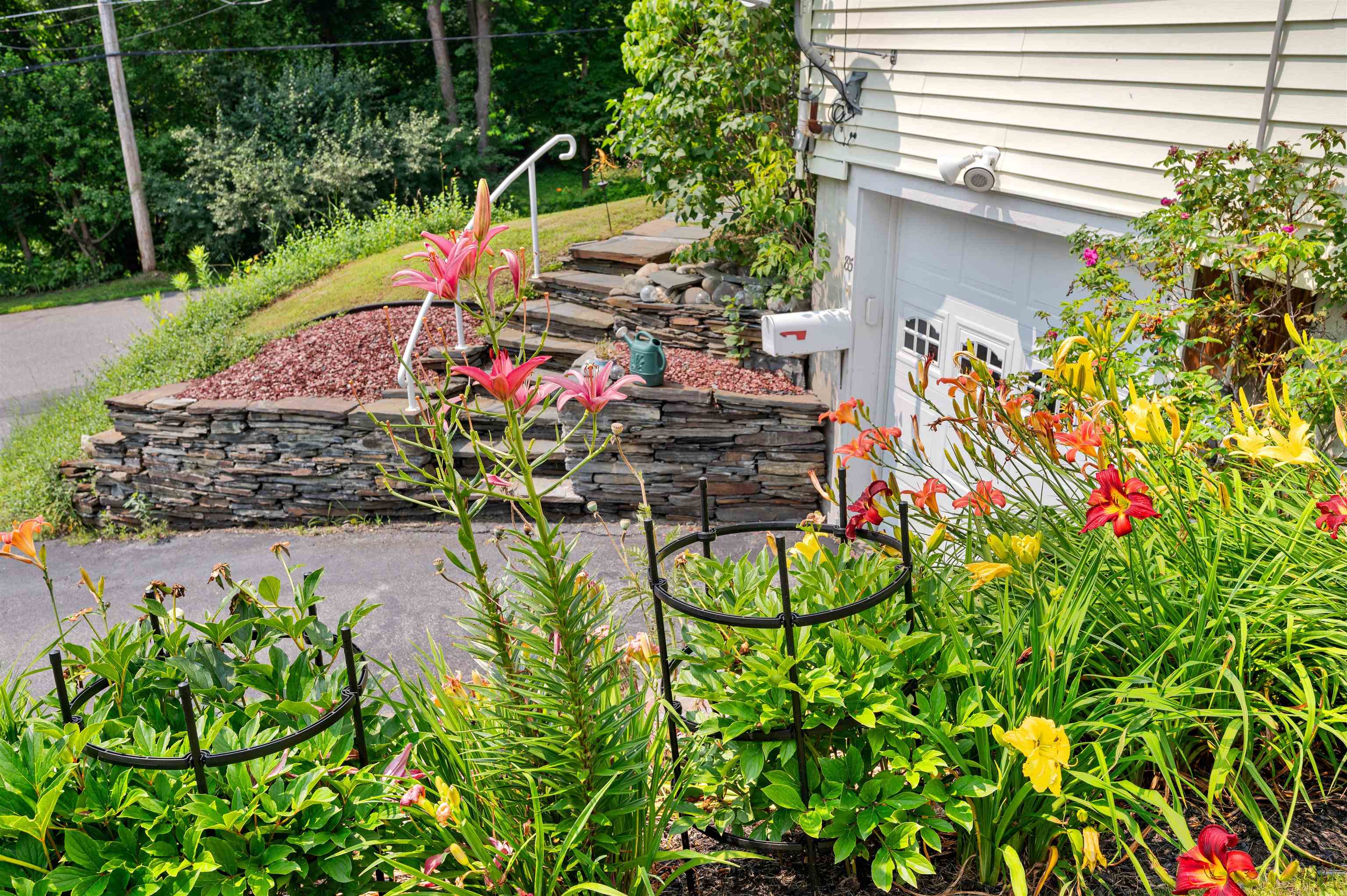 85 Franklin Street Barre, VT 05641 - Photo 7 of 37