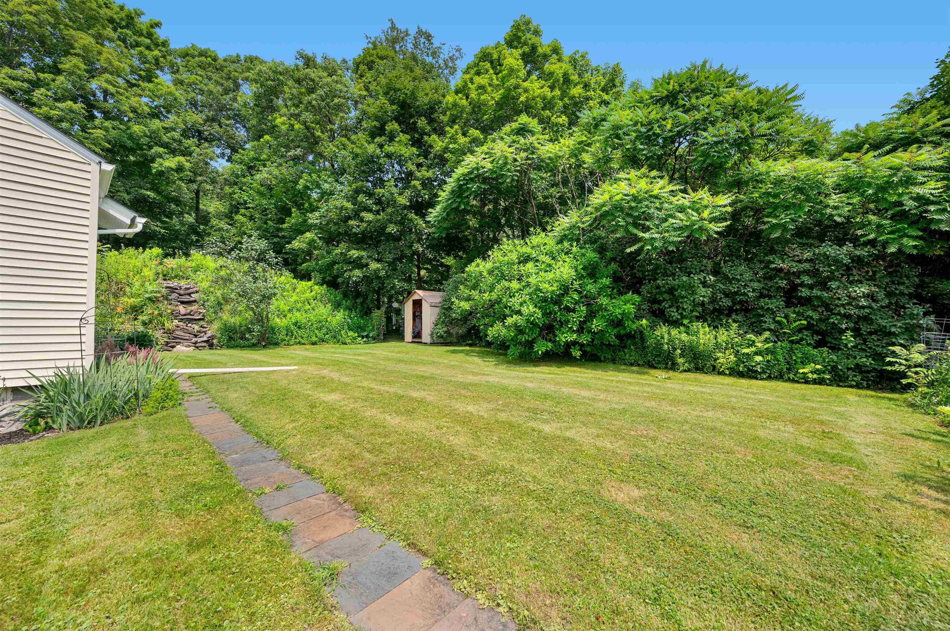 85 Franklin Street Barre, VT 05641 - Photo 9 of 37