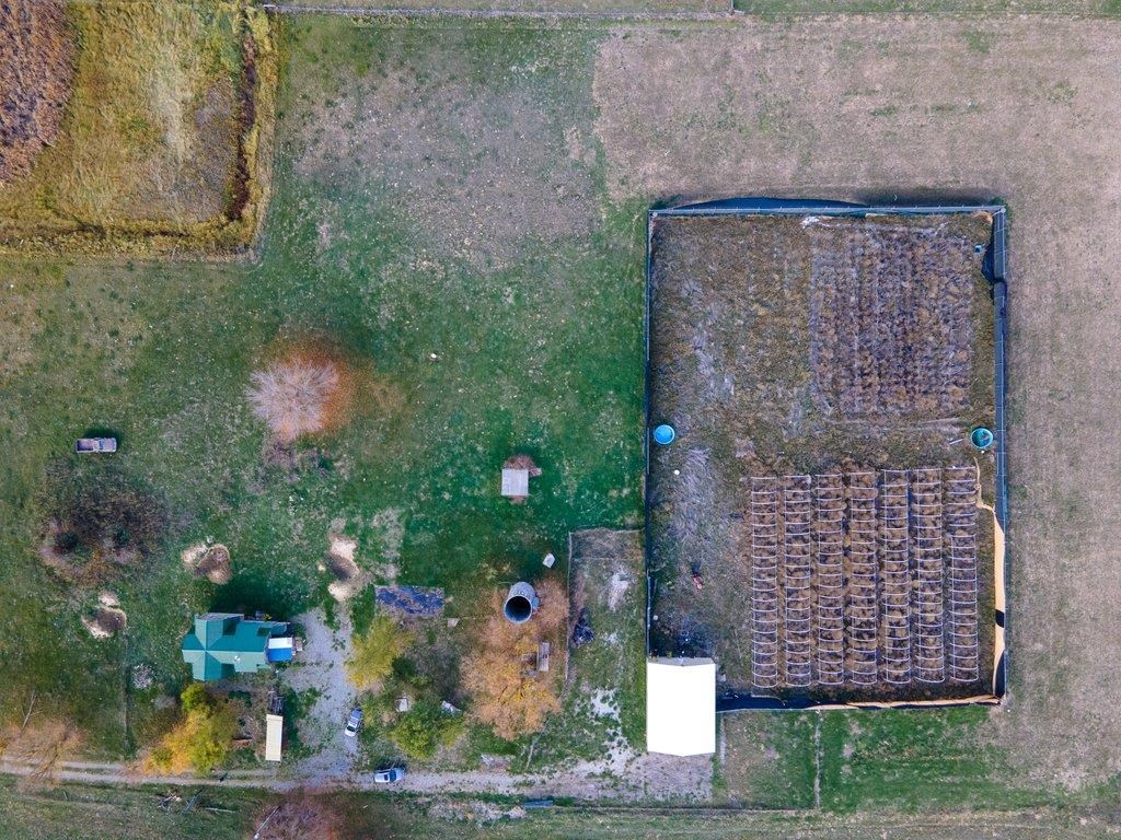39110 North Grove Road Deer Park, WA 99006 - Photo 16 of 21