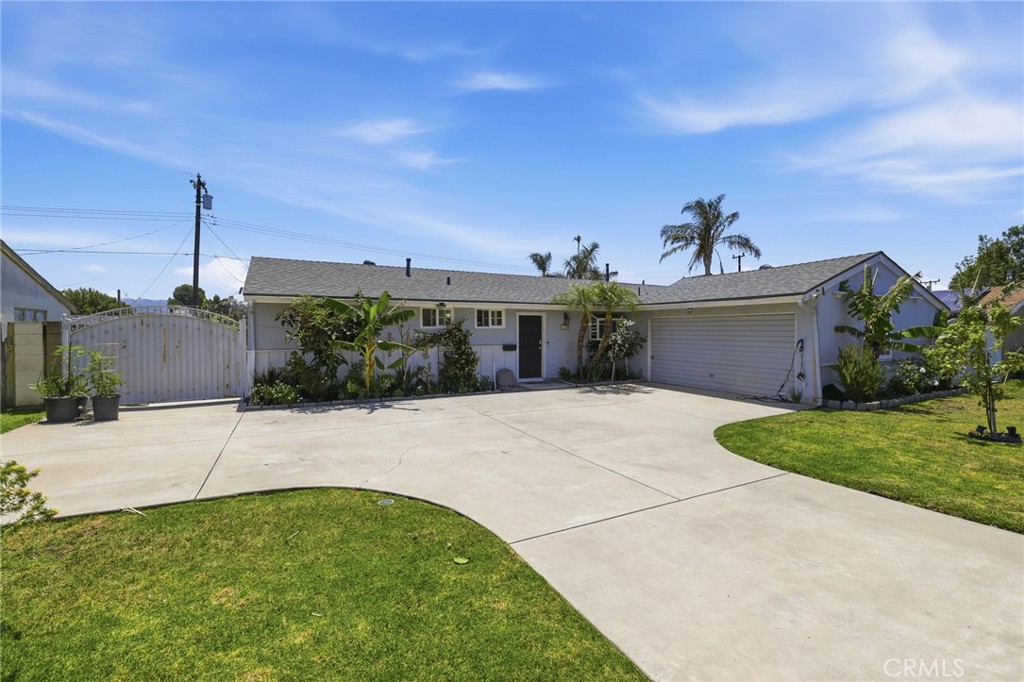 1490 Anderson Street Simi Valley, CA 93065 - Photo 1 of 37
