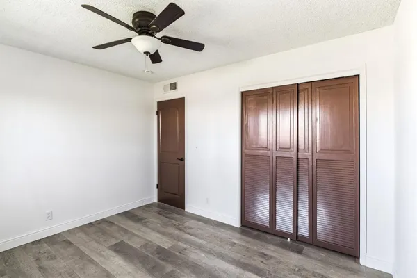 $399,000 | 1542 North Lemoore Avenue, Lemoore, CA 93245