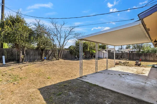 $399,000 | 1542 North Lemoore Avenue, Lemoore, CA 93245