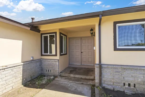 $399,000 | 1542 North Lemoore Avenue, Lemoore, CA 93245