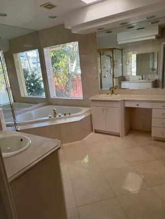 $8,900 | 2015 Arch Creek Drive, Unit HSE, North Miami, FL 33181
