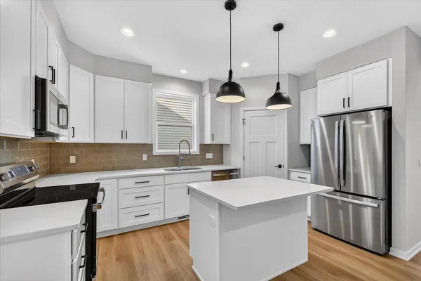 $499,900 | 2809 Crinkle Root Drive, Fitchburg, WI 53711