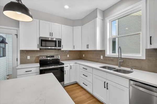 $499,900 | 2809 Crinkle Root Drive, Fitchburg, WI 53711