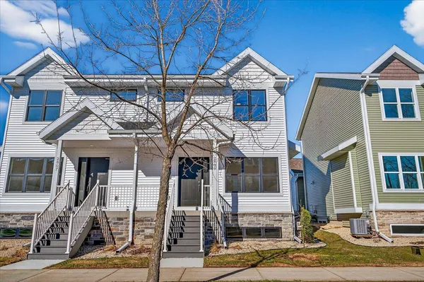 $499,900 | 2809 Crinkle Root Drive, Fitchburg, WI 53711