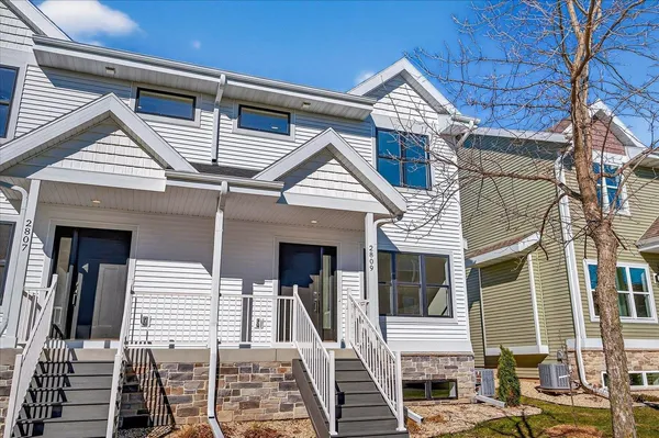 $499,900 | 2809 Crinkle Root Drive, Fitchburg, WI 53711