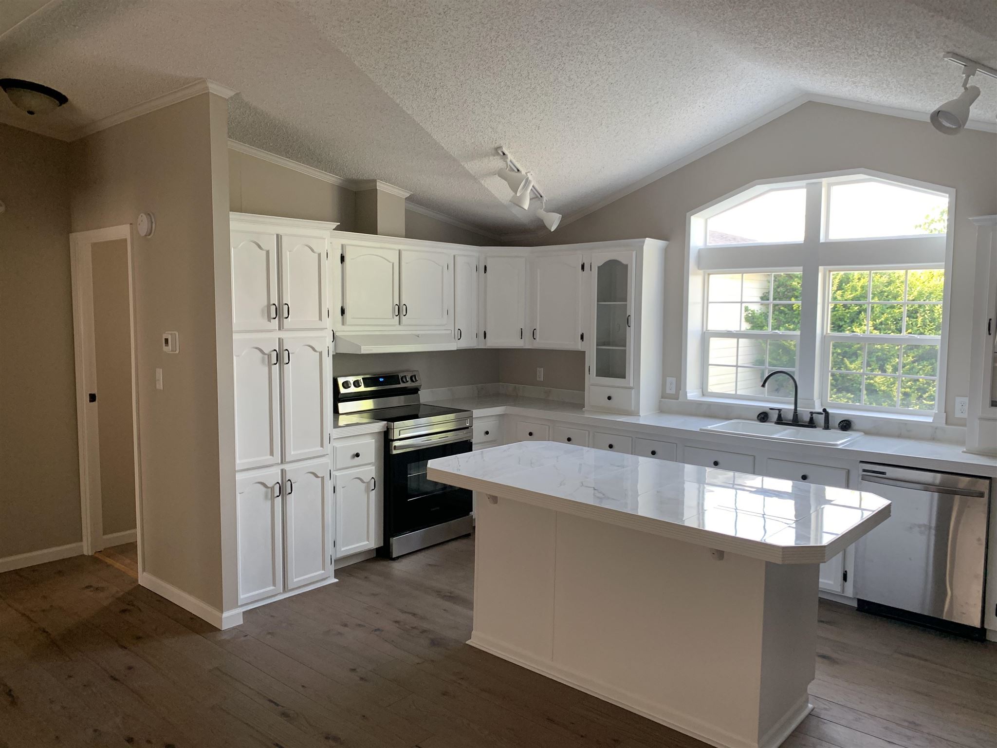 1067 East Oolitic Road Bedford, IN 47421 - Photo 12 of 19