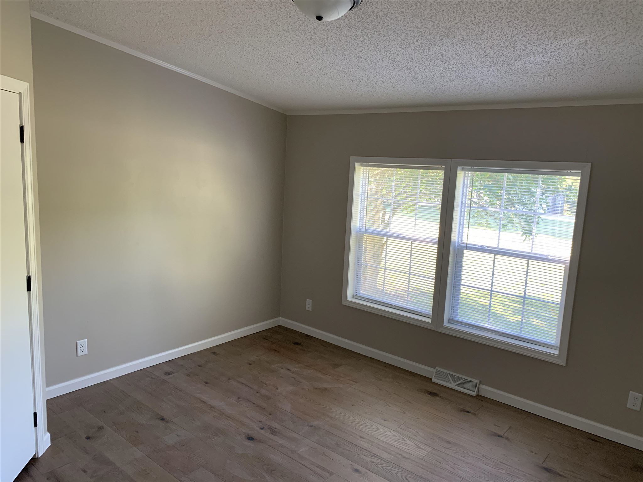 1067 East Oolitic Road Bedford, IN 47421 - Photo 7 of 19