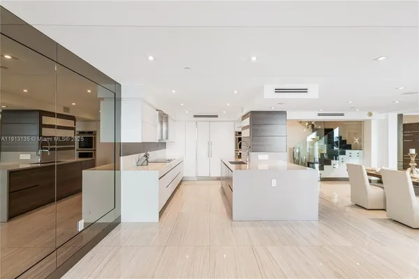 $3,840,000 | 3301 Northeast 183rd Street, Unit PH3007/3008, Aventura, FL 33160