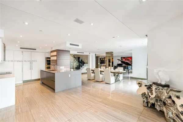 $3,840,000 | 3301 Northeast 183rd Street, Unit PH3007/3008, Aventura, FL 33160