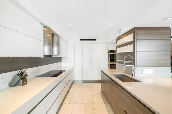 $3,840,000 | 3301 Northeast 183rd Street, Unit PH3007/3008, Aventura, FL 33160