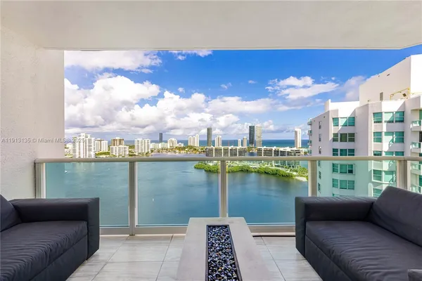 $3,840,000 | 3301 Northeast 183rd Street, Unit PH3007/3008, Aventura, FL 33160