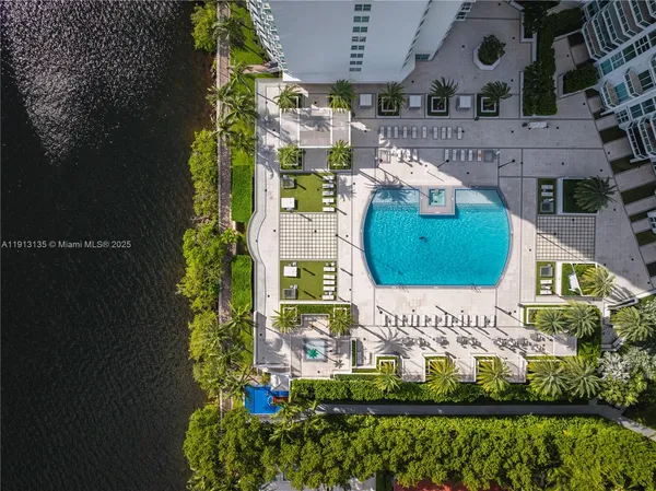 $3,840,000 | 3301 Northeast 183rd Street, Unit PH3007/3008, Aventura, FL 33160