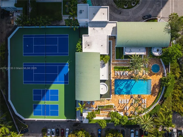 $3,840,000 | 3301 Northeast 183rd Street, Unit PH3007/3008, Aventura, FL 33160