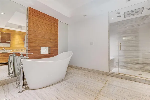 $3,840,000 | 3301 Northeast 183rd Street, Unit PH3007/3008, Aventura, FL 33160