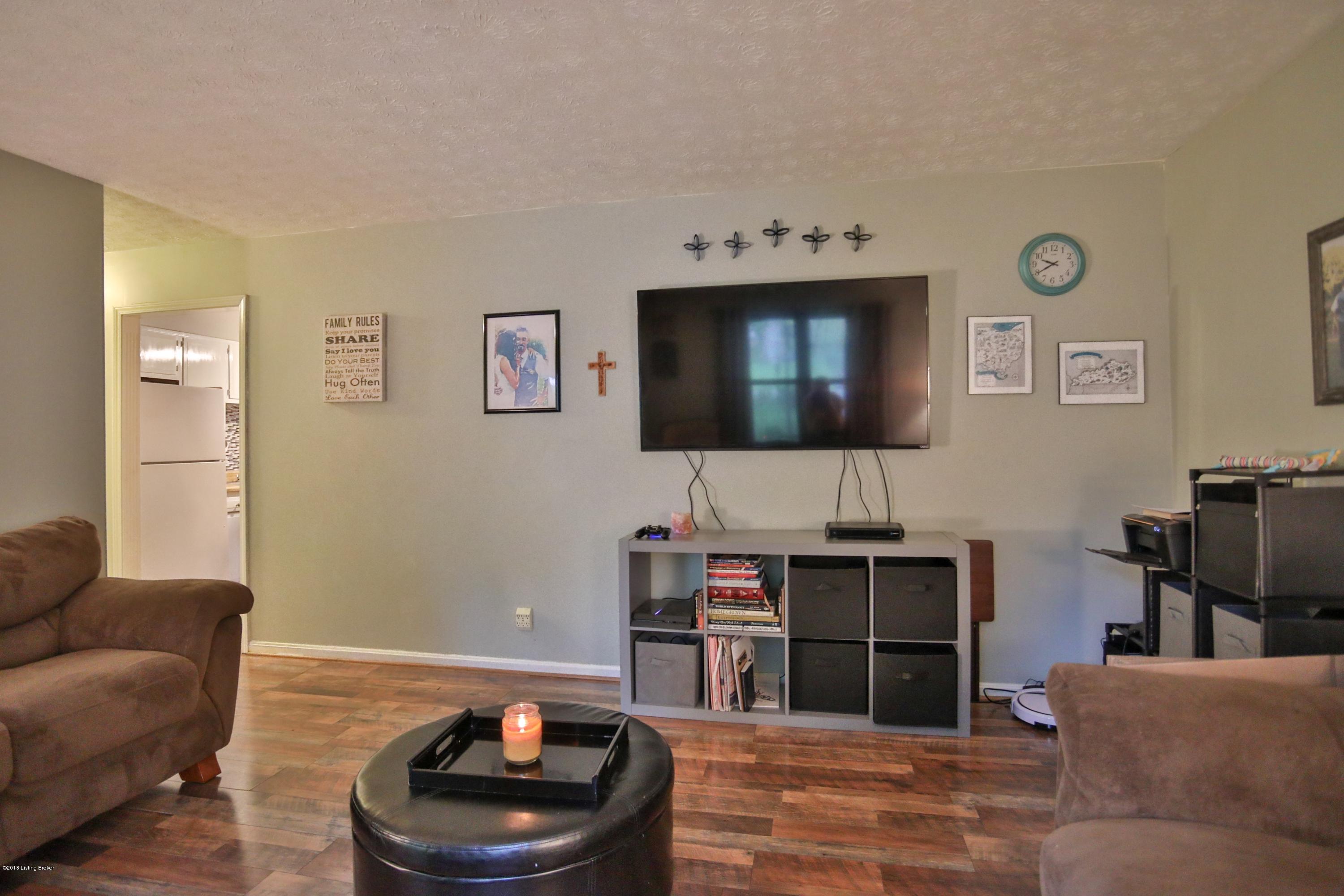 6203 Park Road Crestwood, KY 40014 - Photo 18 of 22 4E0A7307
