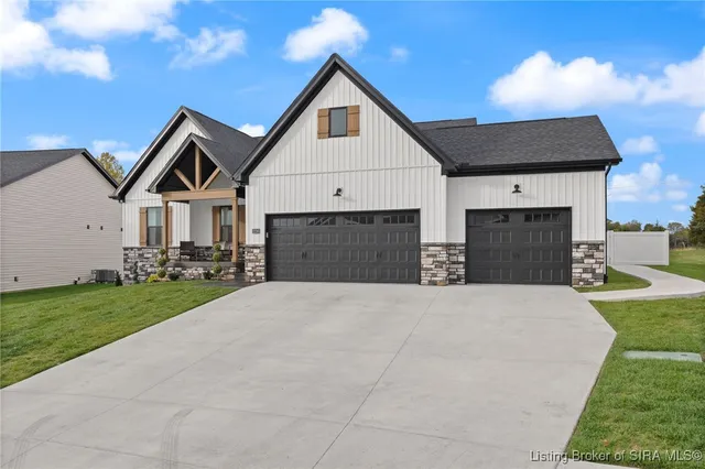 $479,900 | 2216 Pine Tree Lane, Memphis, IN 47143