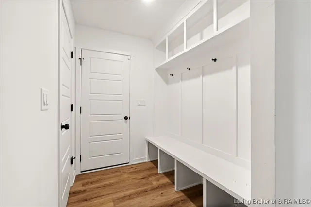 $479,900 | 2216 Pine Tree Lane, Memphis, IN 47143