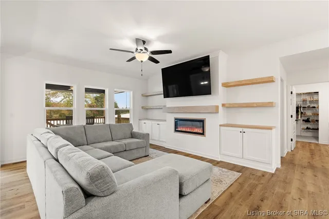 $479,900 | 2216 Pine Tree Lane, Memphis, IN 47143