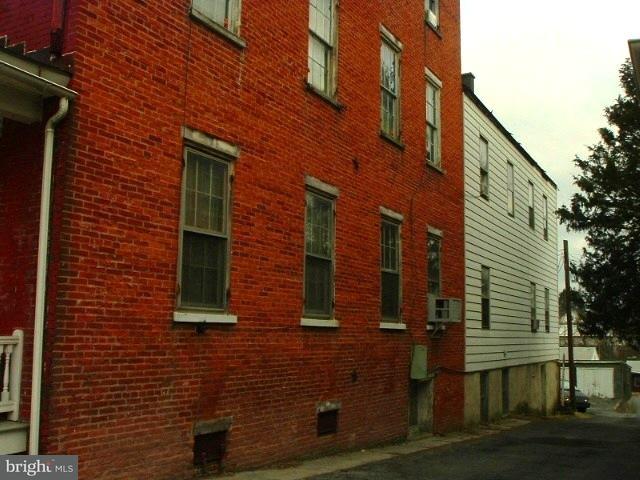 125-129 East Main Street Lititz, PA 17543 - Photo 6 of 26 Gallery Image 6