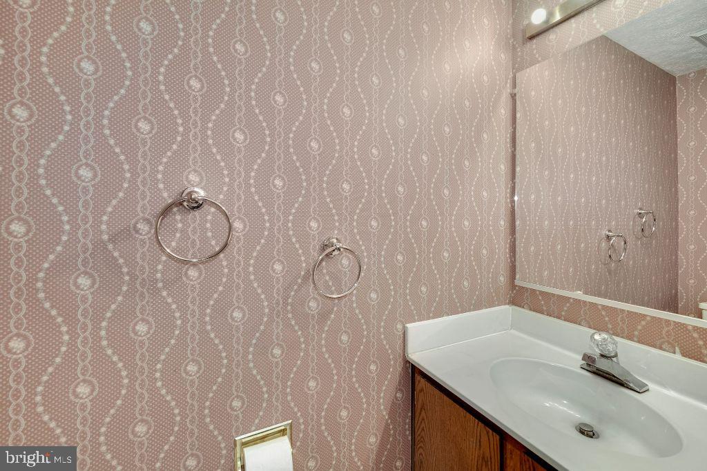 3041 Memory Lane Silver Spring, MD 20904 - Photo 18 of 35 Hallway powder room