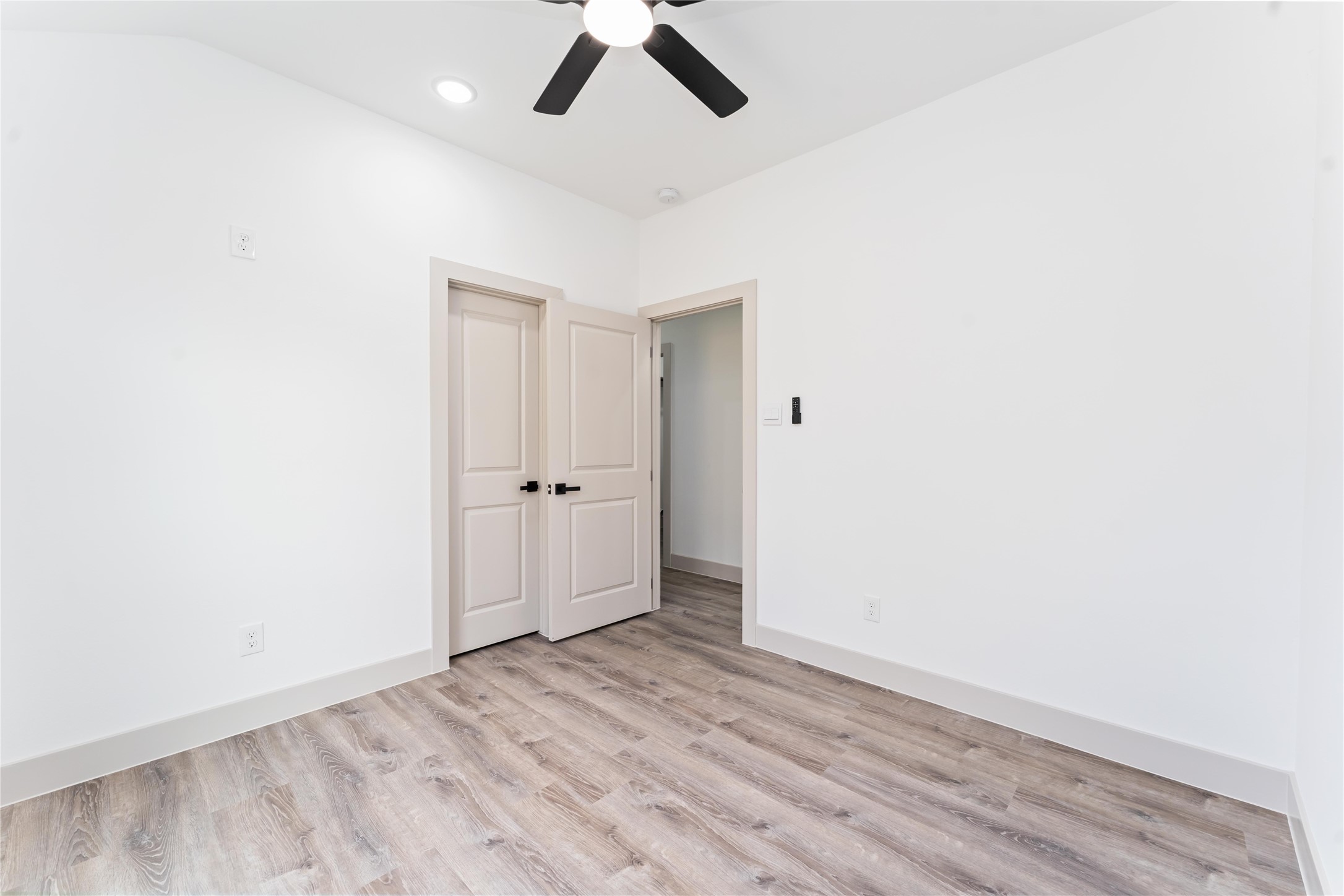 9001 Nyssa Street, Unit B Houston, TX 77078 - Photo 17 of 28