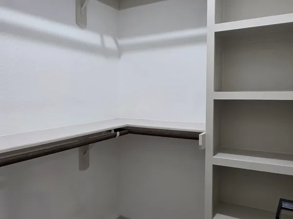 $2,400 | 9001 Nyssa Street, Unit B, Houston, TX 77078