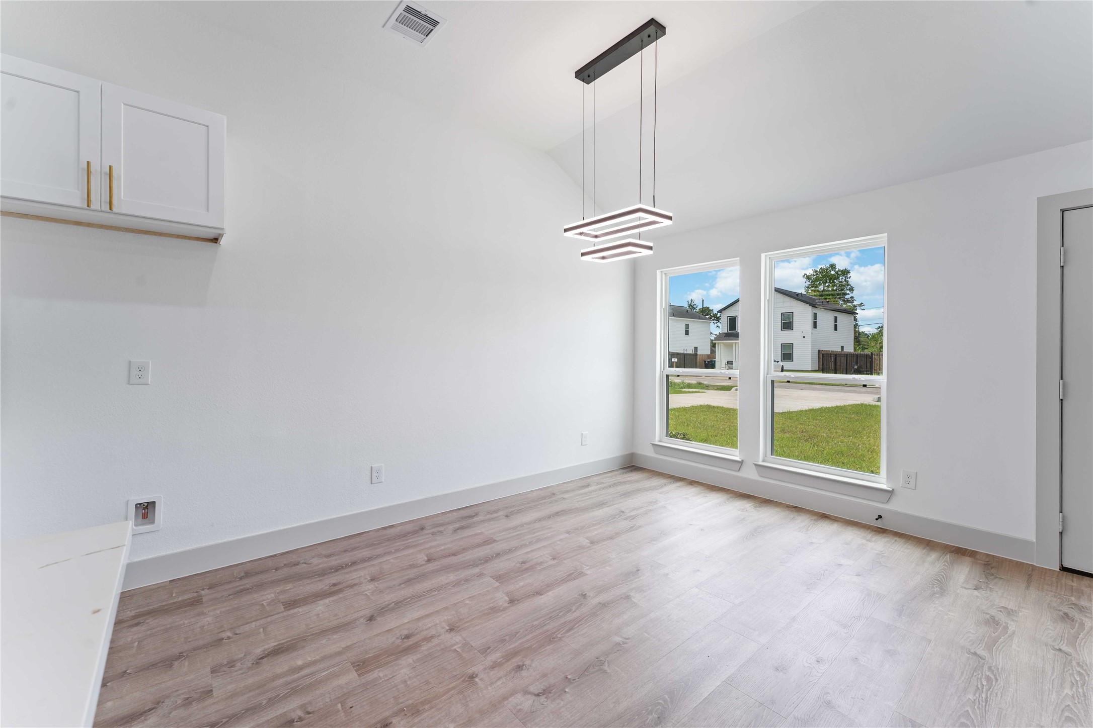 9001 Nyssa Street, Unit B Houston, TX 77078 - Photo 10 of 28