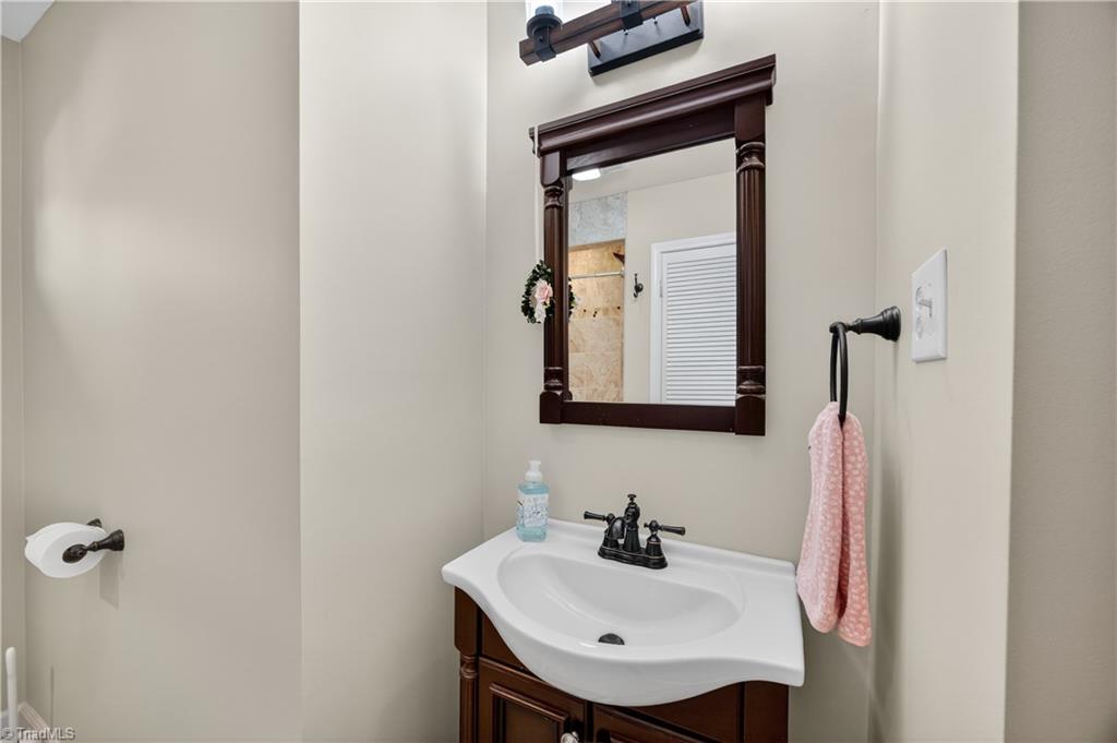 3601 Innwood Street High Point, NC 27265 - Photo 17 of 27 Gallery Image 17