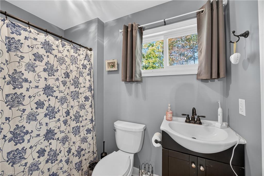 3601 Innwood Street High Point, NC 27265 - Photo 18 of 27 Gallery Image 18