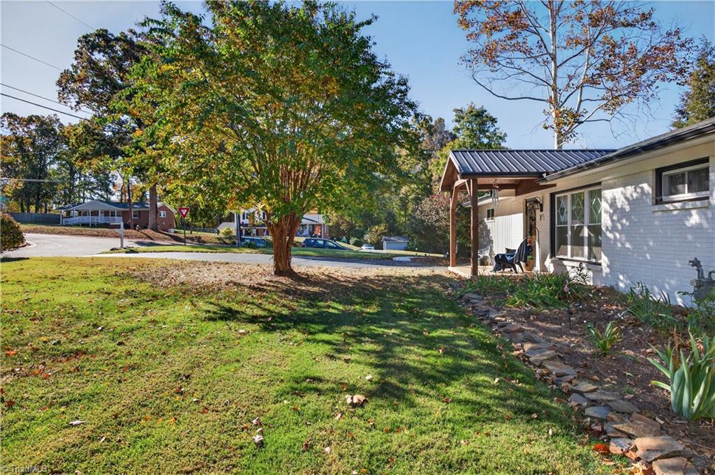 3601 Innwood Street High Point, NC 27265 - Photo 2 of 27 Gallery Image 2