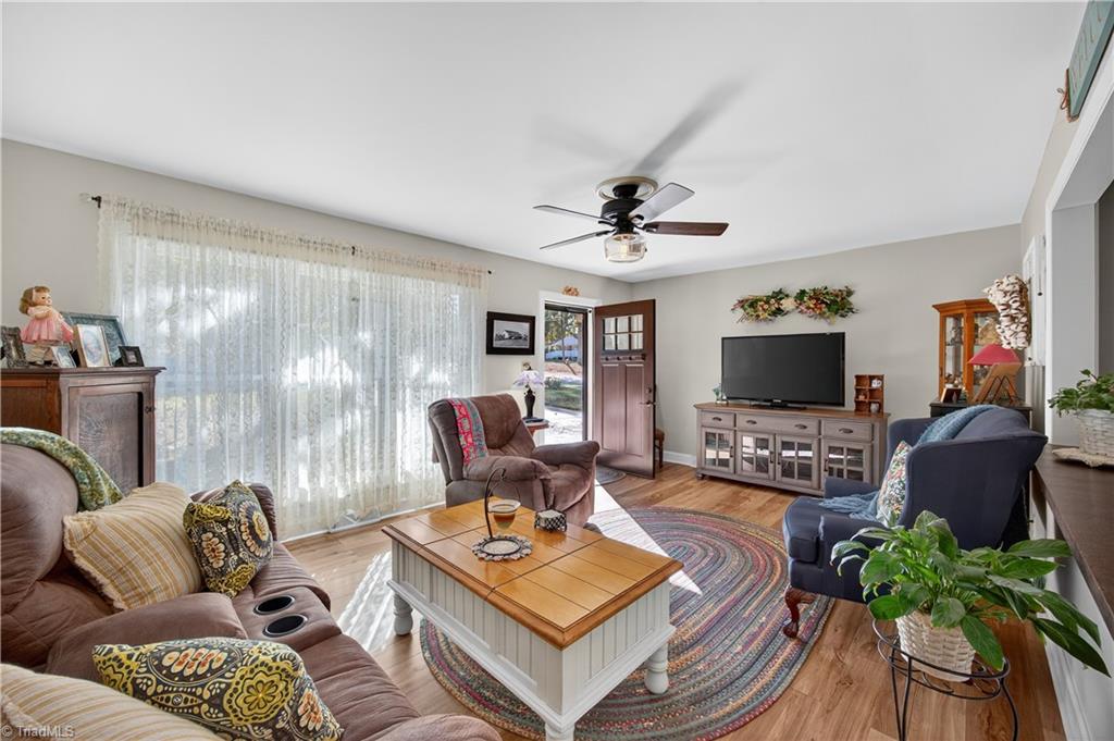 3601 Innwood Street High Point, NC 27265 - Photo 4 of 27 Gallery Image 4