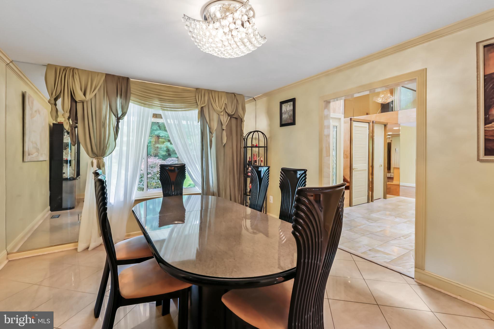 2908 Old Court Road Pikesville, MD 21208 - Photo 11 of 67