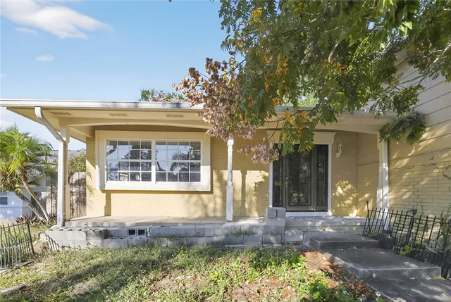 $329,900 | 1700 Barton Street, Longwood, FL 32750