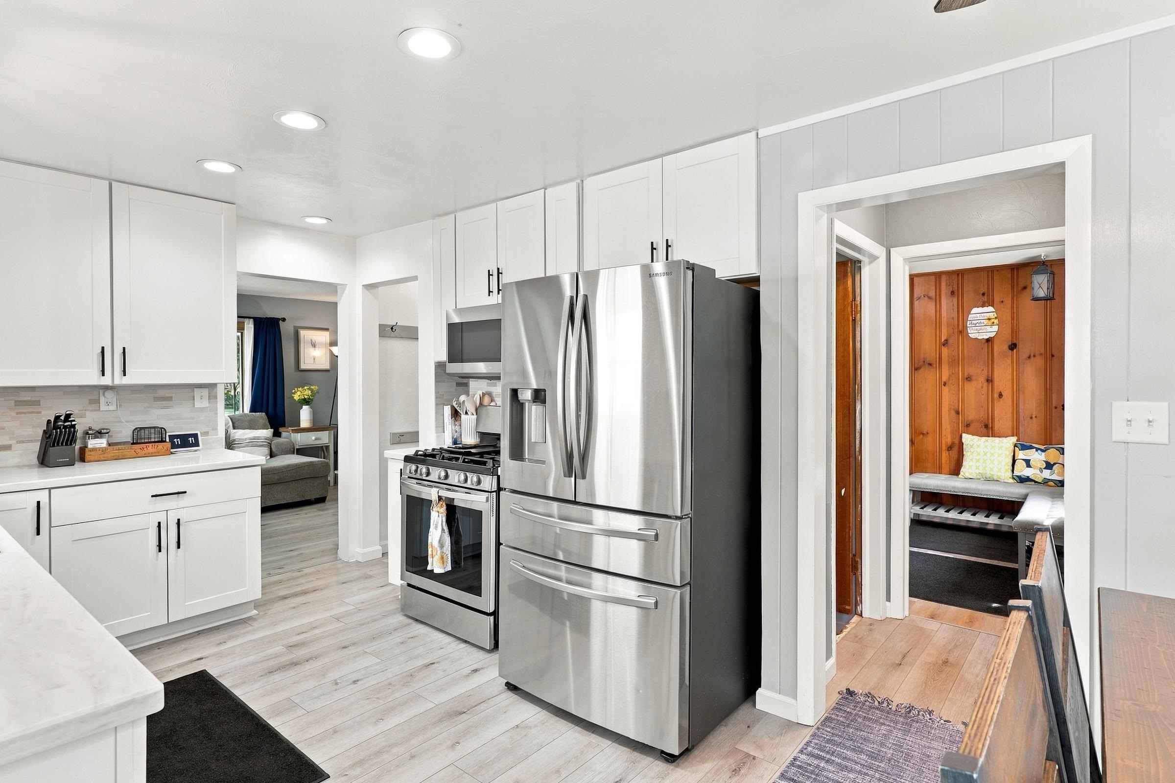 422 East Mission Road Green Bay, WI 54301 - Photo 13 of 74 Gallery Image 13