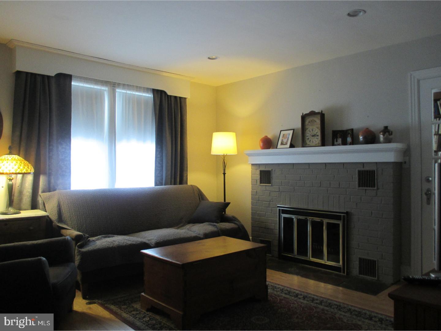 153 Sheridan Road Hamilton, NJ 08619 - Photo 2 of 18