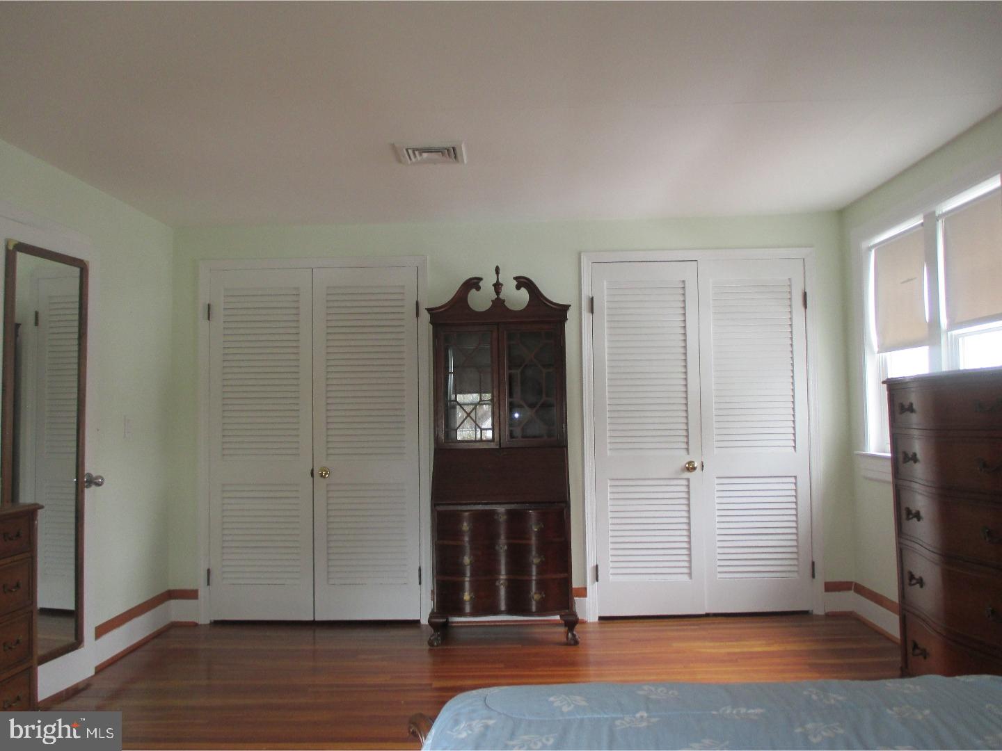 153 Sheridan Road Hamilton, NJ 08619 - Photo 12 of 18