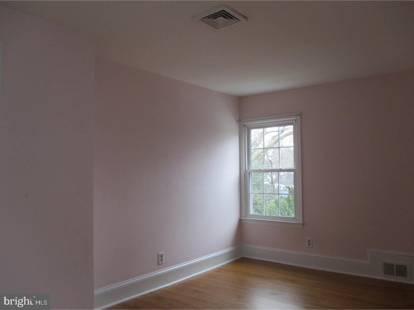 153 Sheridan Road Hamilton, NJ 08619 - Photo 15 of 18