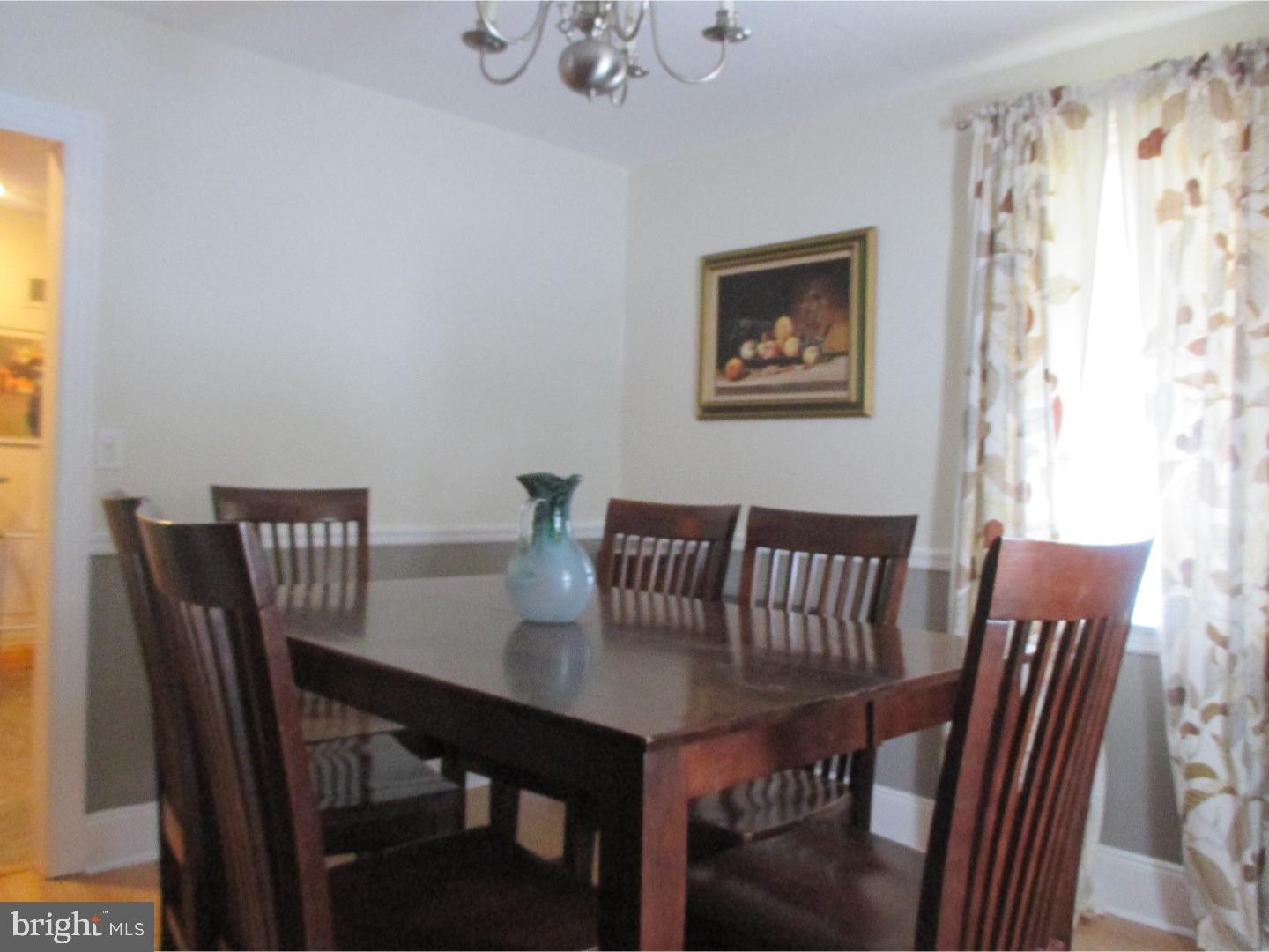 153 Sheridan Road Hamilton, NJ 08619 - Photo 4 of 18