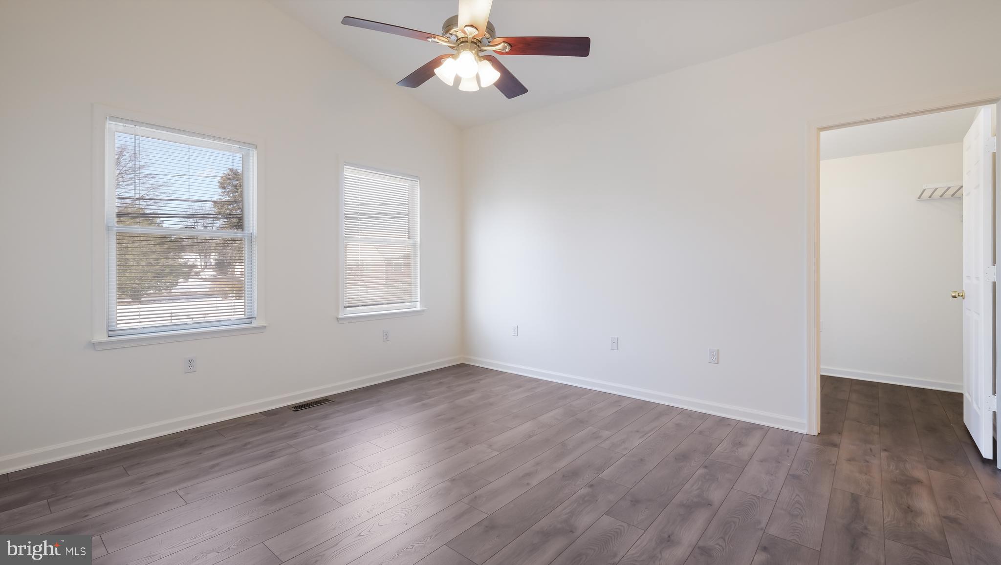 2186 Kent Road Huntingdon Valley, PA 19006 - Photo 12 of 33 Primary Bedroom w/vaulted ceiling and lots of lite