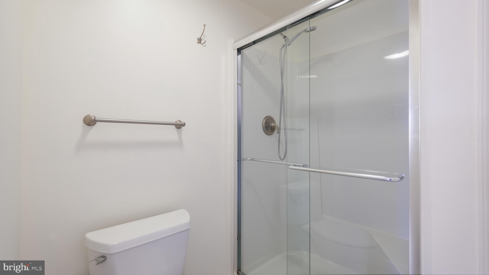 2186 Kent Road Huntingdon Valley, PA 19006 - Photo 15 of 33 Primary large shower
