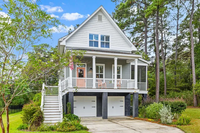 $759,000 | 129 Martins Point Drive, Wando, SC 29492
