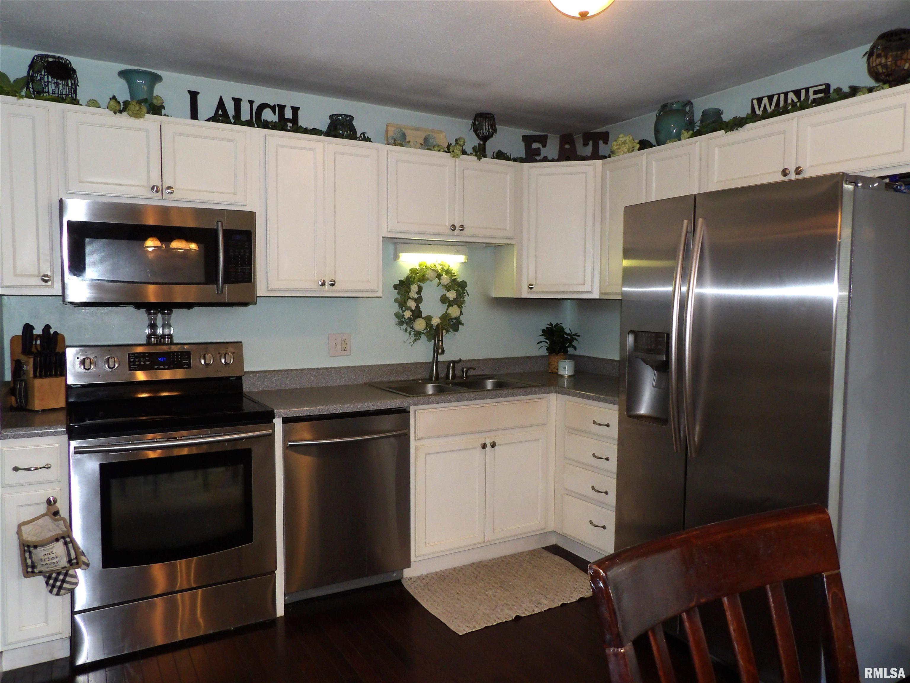 2913 Selkirk Road Springfield, IL 62702 - Photo 15 of 28