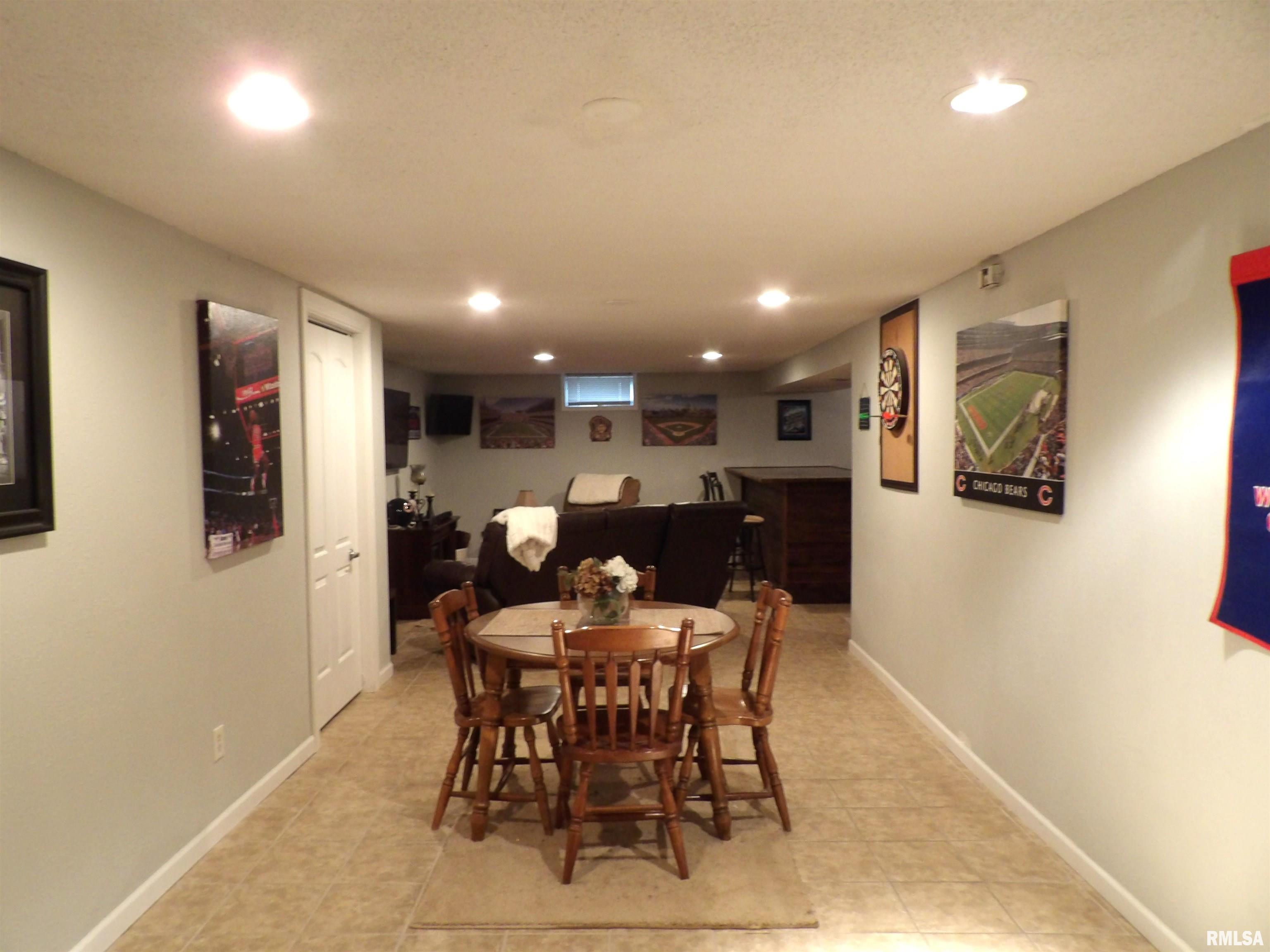 2913 Selkirk Road Springfield, IL 62702 - Photo 21 of 28