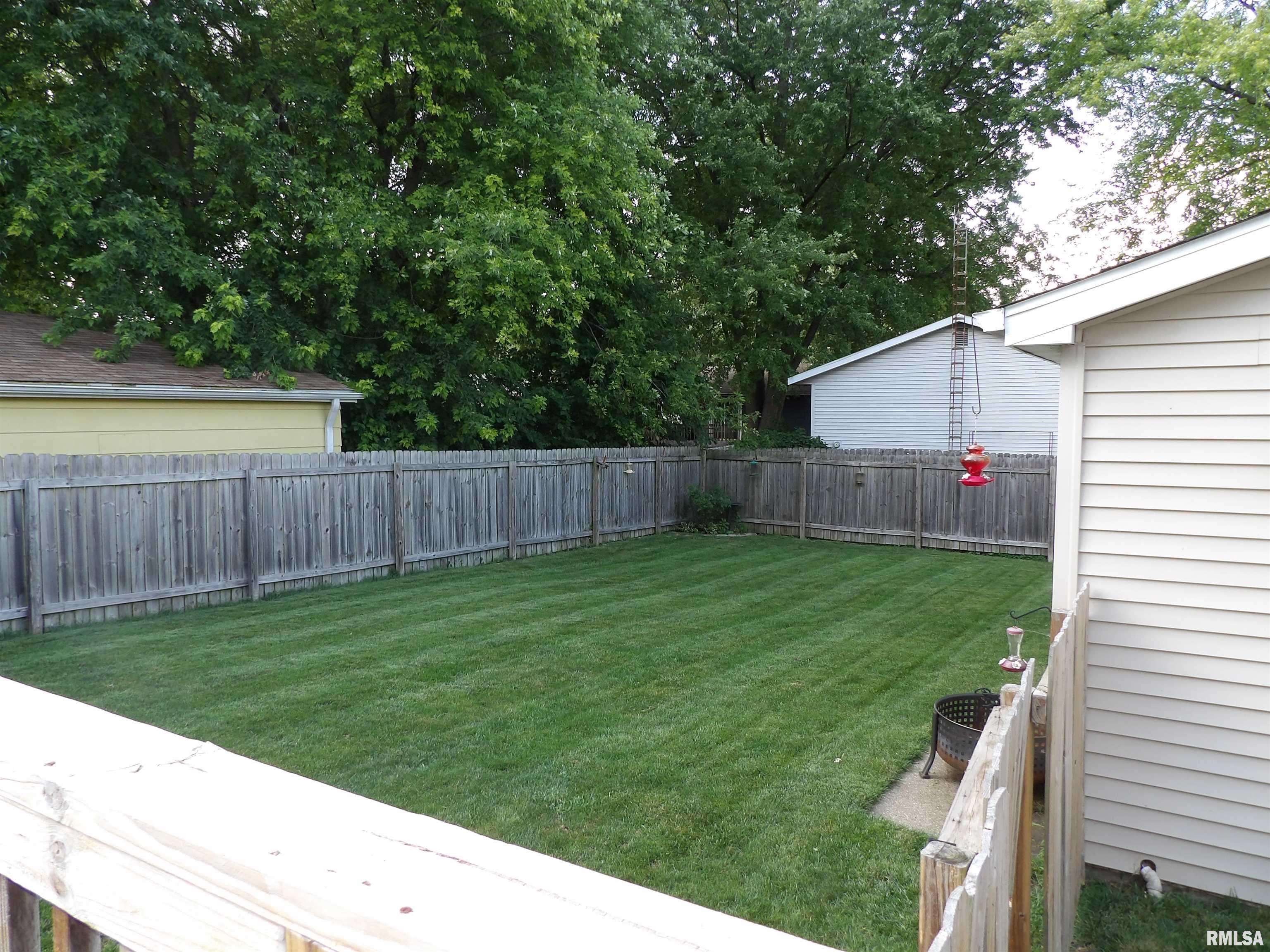 2913 Selkirk Road Springfield, IL 62702 - Photo 5 of 28