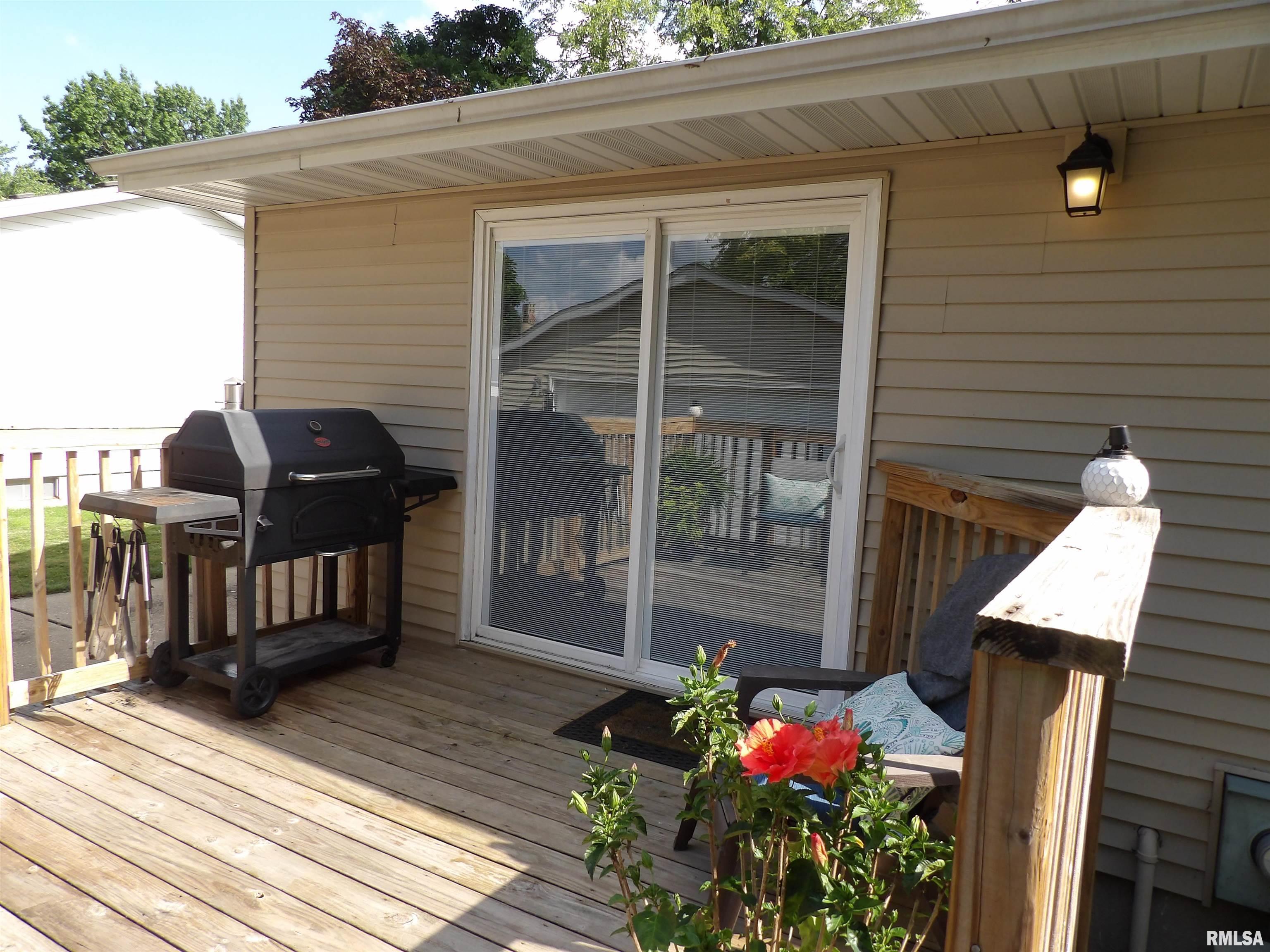 2913 Selkirk Road Springfield, IL 62702 - Photo 9 of 28